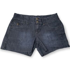 Denver Hayes Mia mid rise shorts